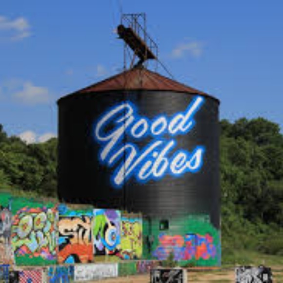 Meet your Posher, Kenneth - Picture 1 of 1